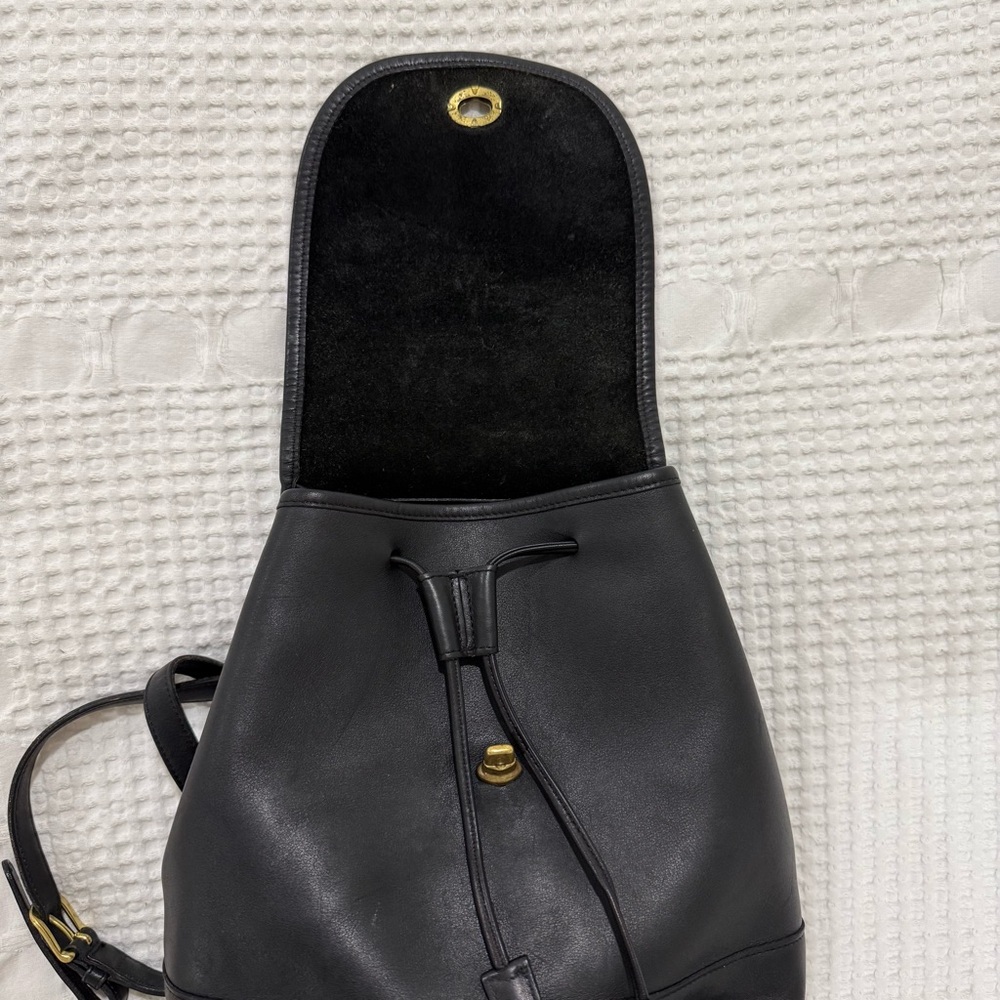Vintage Coach 9791 Black Leather Backpack With Brass Turn Lock Closure - Picture 7 of 10